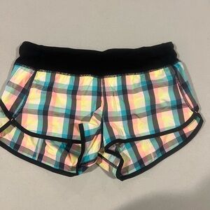 Lululemon Athletica Multicolor Plaid speed up 2.5 Shorts